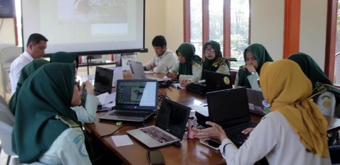 Begini Cara Gabungkan Dunia Pendidikan dan Industri