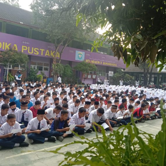 GEMA ASMAUL HUSNA DI MADSAGA   