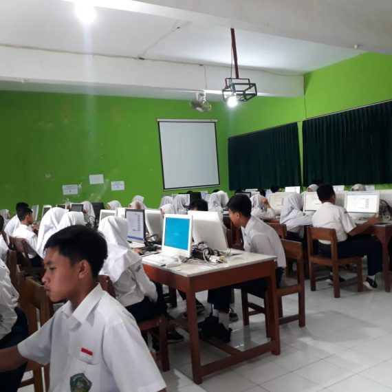 Khidmat, MTsN 3 Gunungkidul Ikuti Try Out II ASPD Tingkat Kabupaten