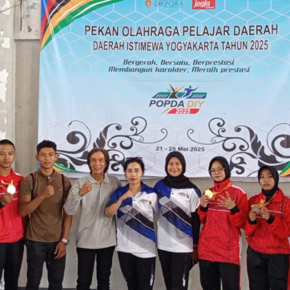 MTsN 3 Gunungkidul Raih Medali di POPDA Cabang Olahraga Gulat 2025