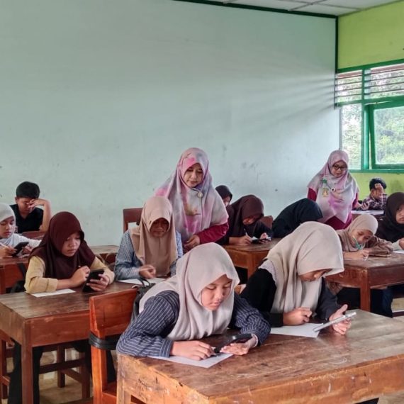 MTsN 3 Gunungkidul Jadi Pusat Perhatian, Ratusan Siswa SD/MI Ikuti Try Out dengan Khidmat